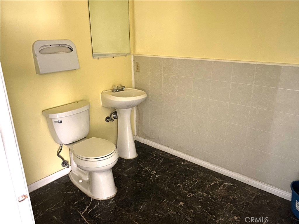 669 S 2nd Avenue Property Photo 15