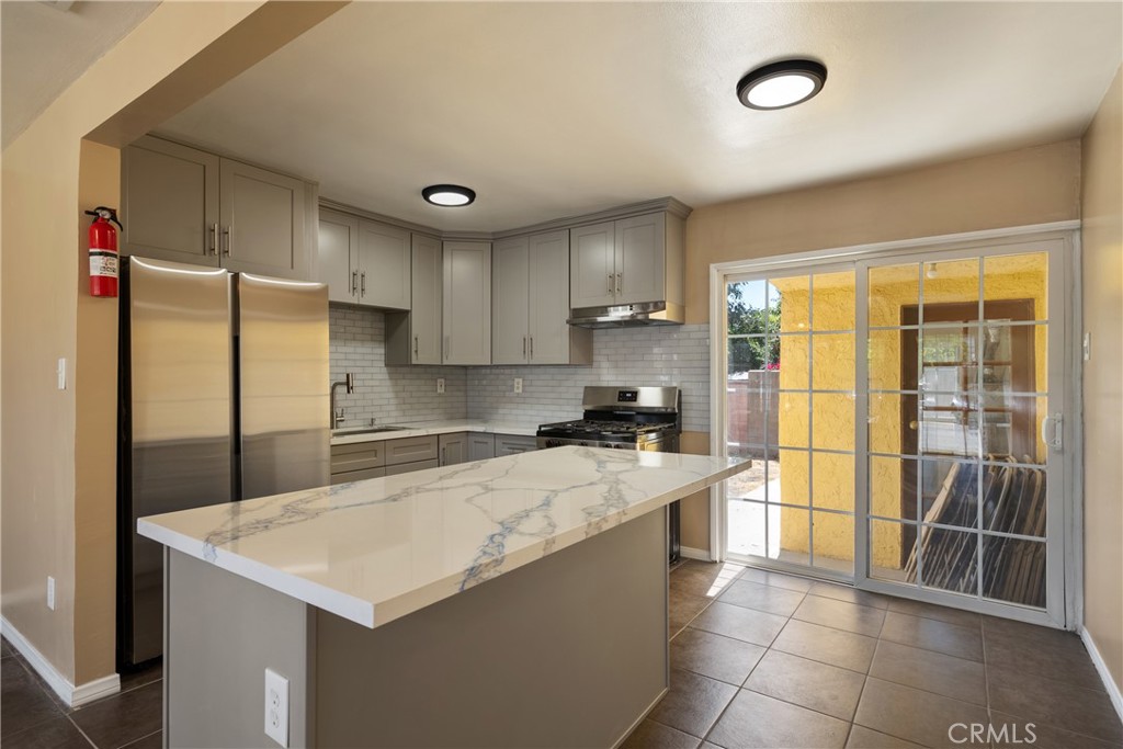 14724 Clydewood Property Photo 5
