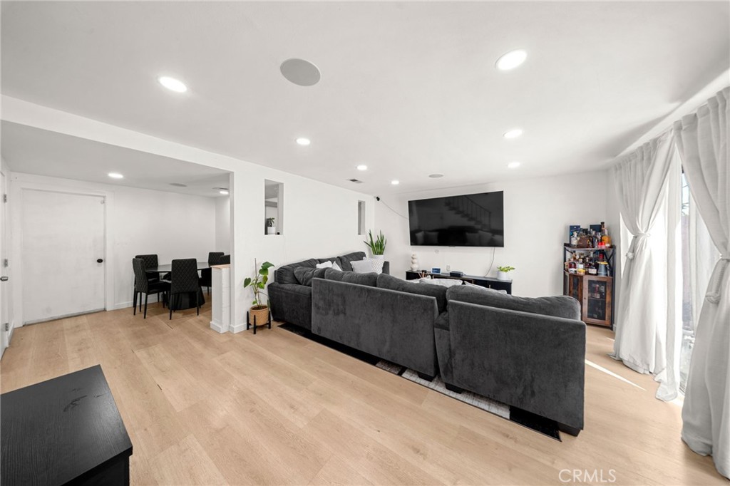 2729 Central Avenue H Property Photo 5