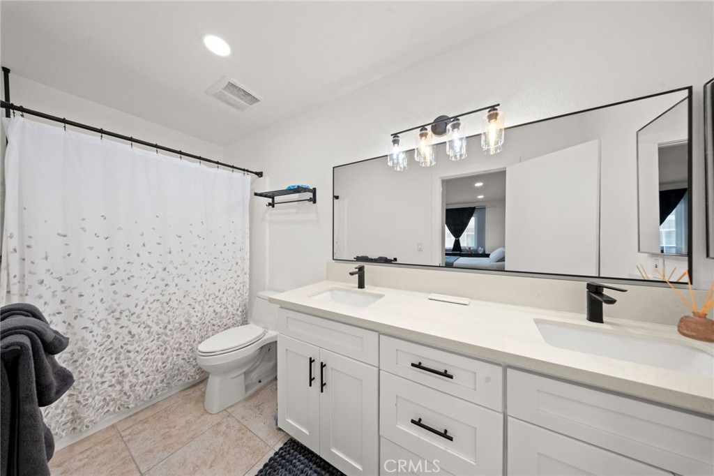 2729 Central Avenue H Property Photo 19