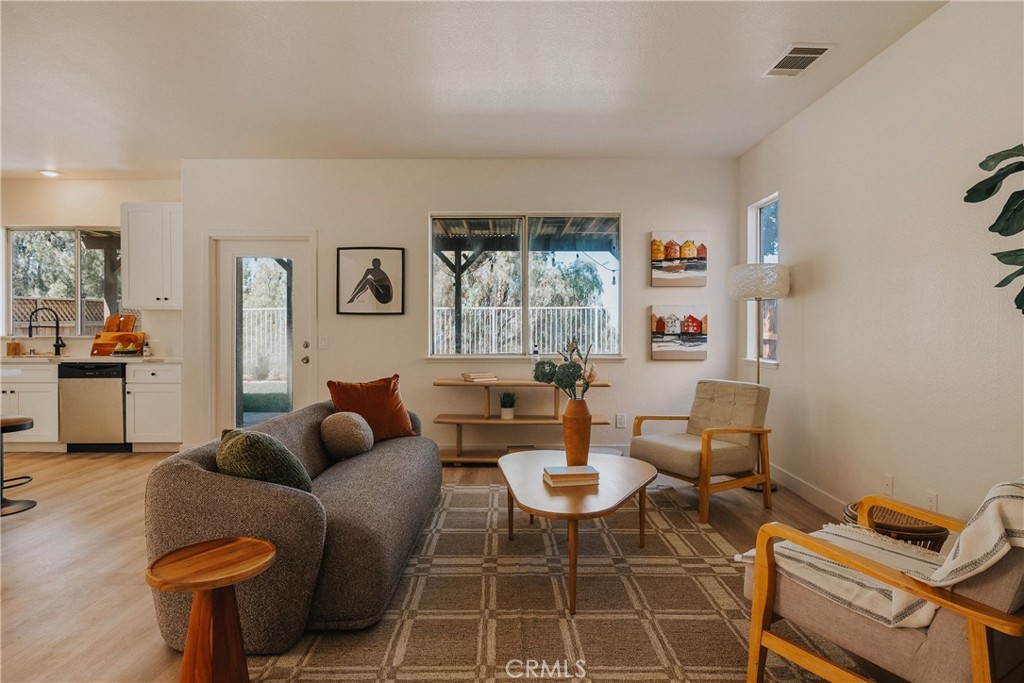 16183 Blue Haven Court Property Photo 8