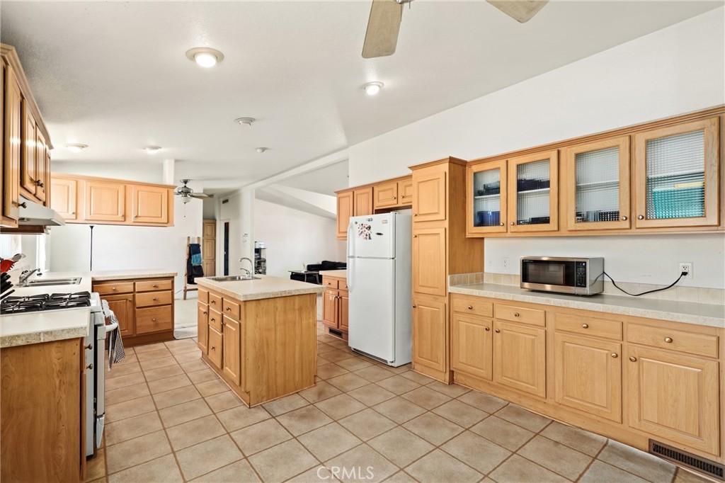 5815 E La Palma Avenue 190 Property Photo 5