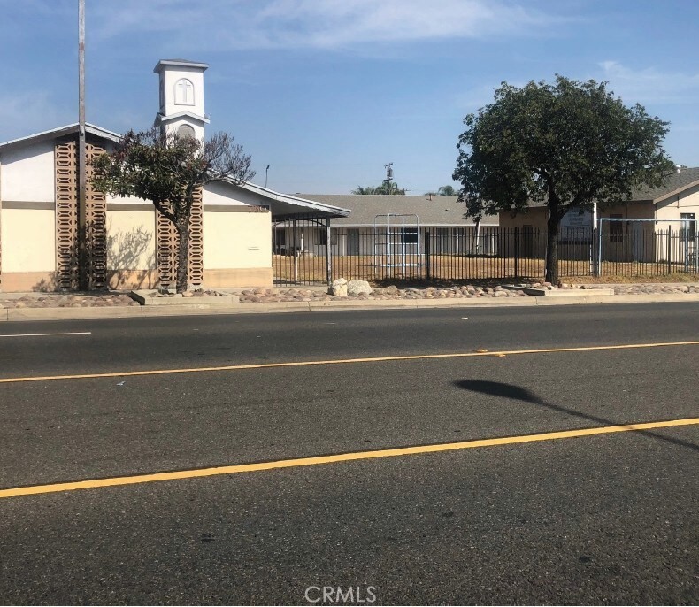 730 N Mountain Property Photo 4