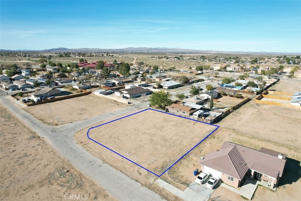 2 Hardy Property Photo 3