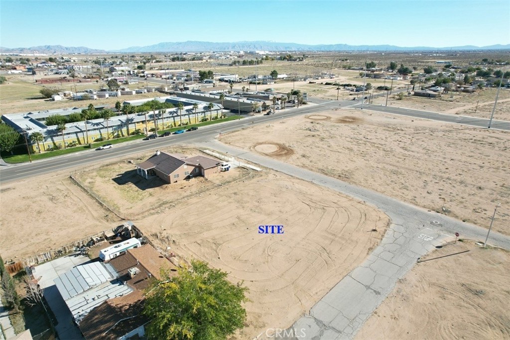 2 Hardy Property Photo 8