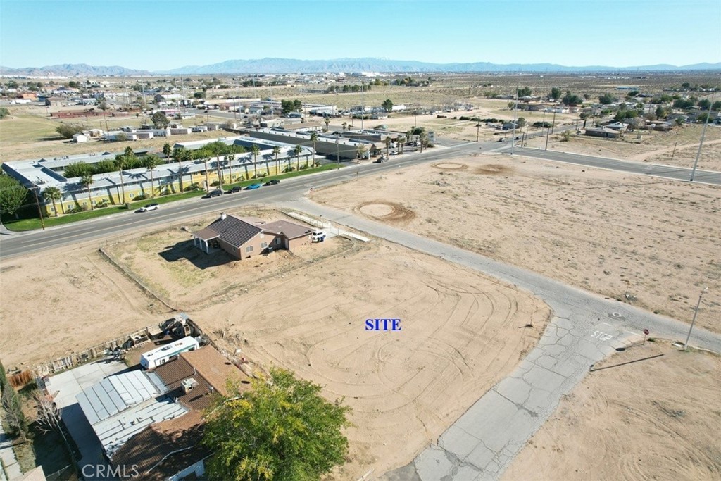 2 Hardy Property Photo 8