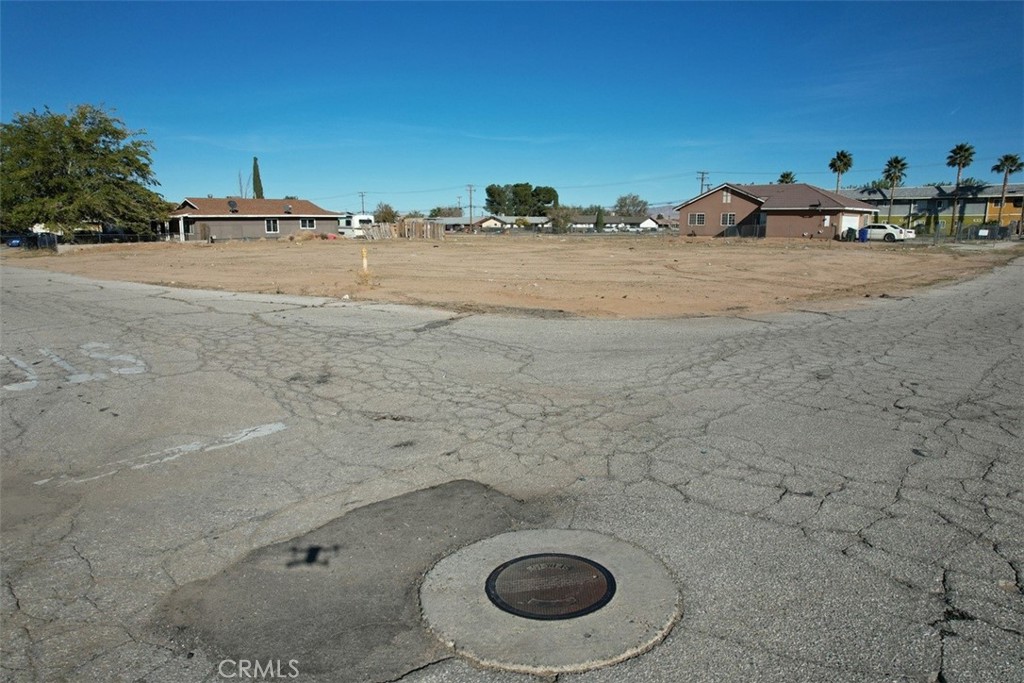 2 Hardy Property Photo 15
