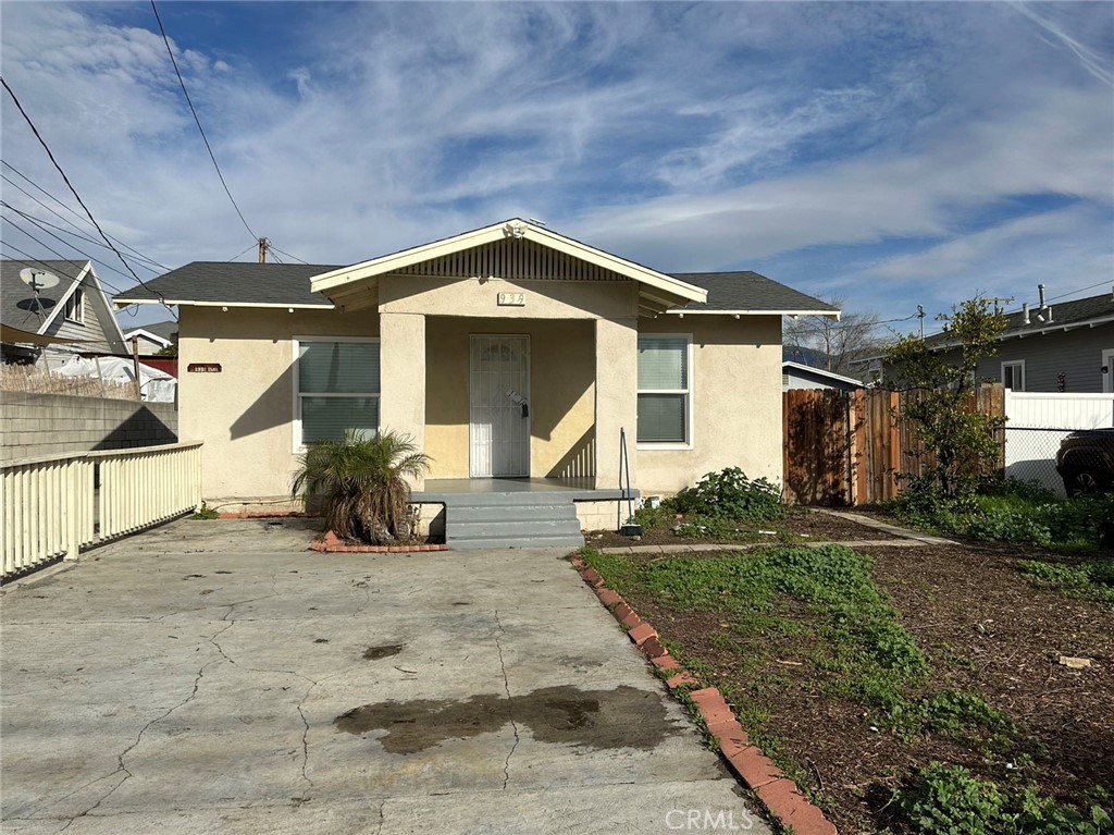 939 E D Street Property Photo 2