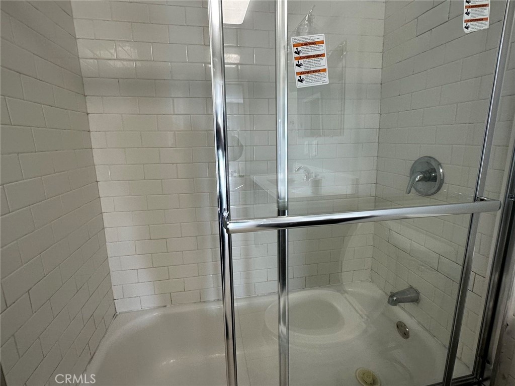939 E D Street Property Photo 7