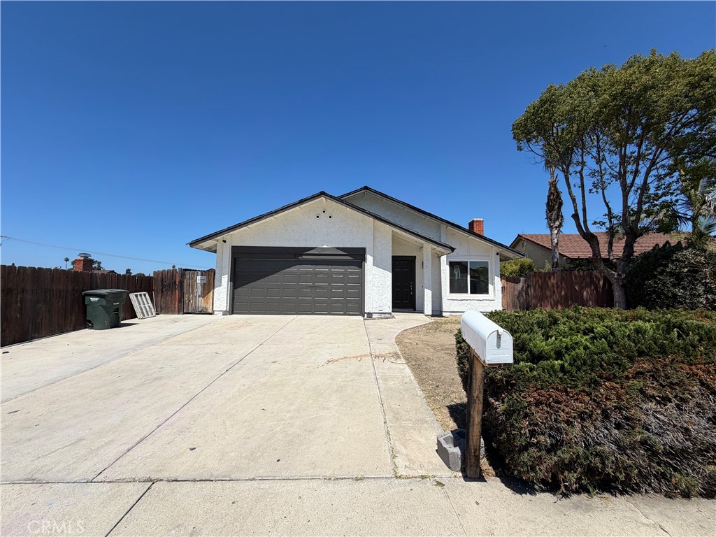 8214 Cacus Street Property Photo 1