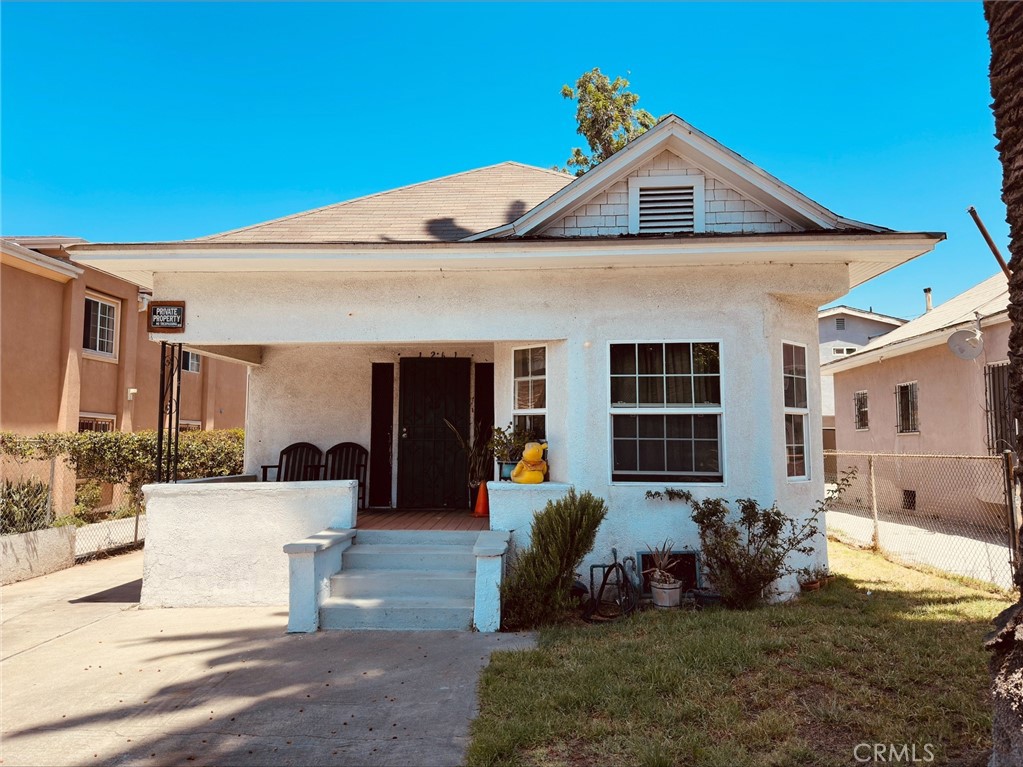 1261 E 48th Street Property Photo 1