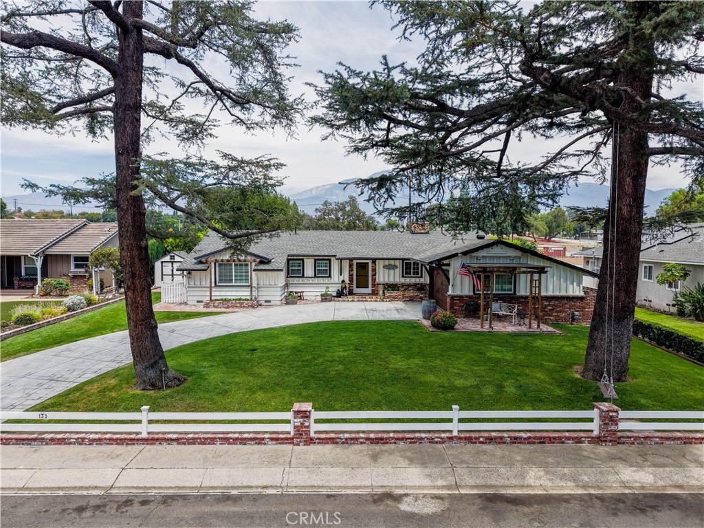 133 E Deodar St. Property Photo