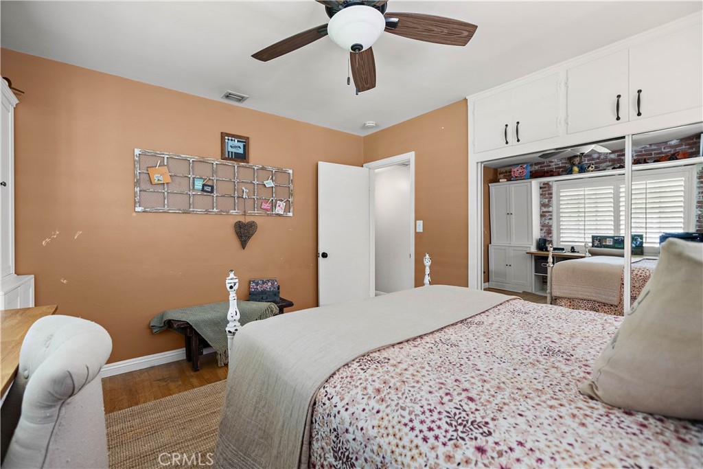 133 E Deodar St. Property Photo 26