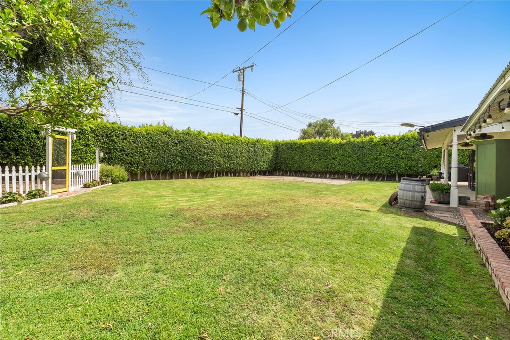 133 E Deodar St. Property Photo 34