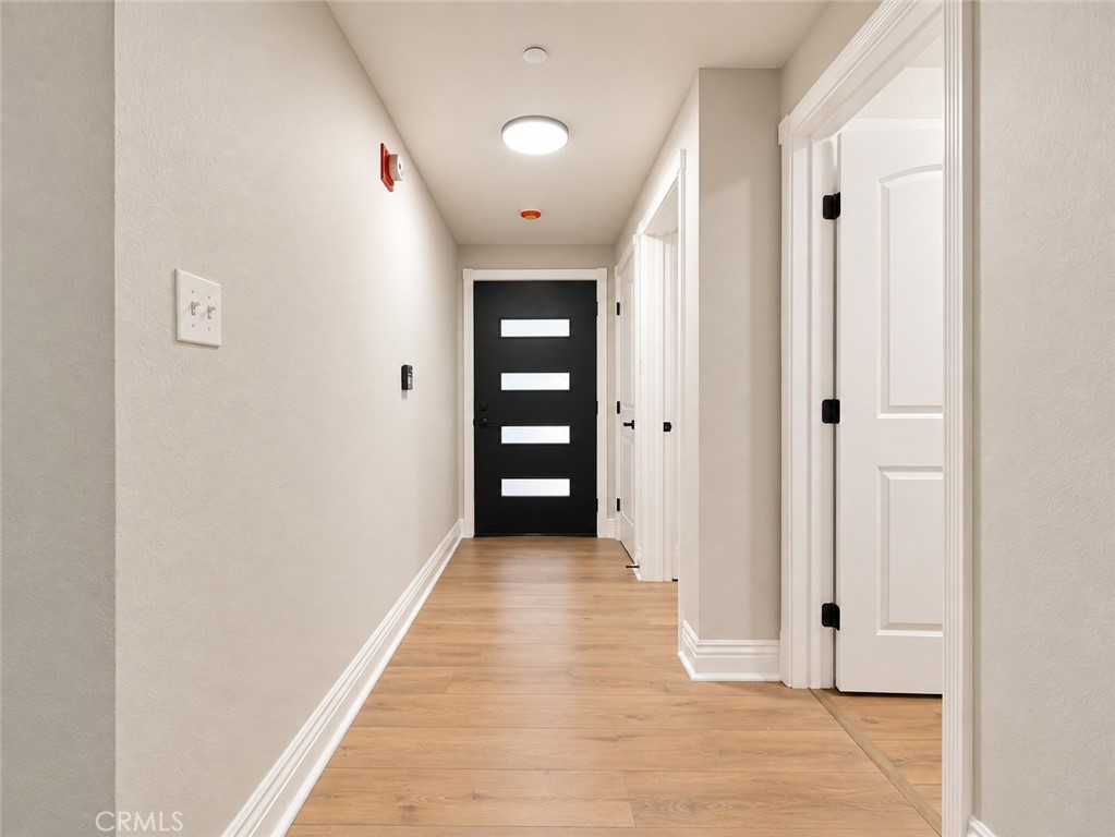 554 W Verness Street Property Photo 6