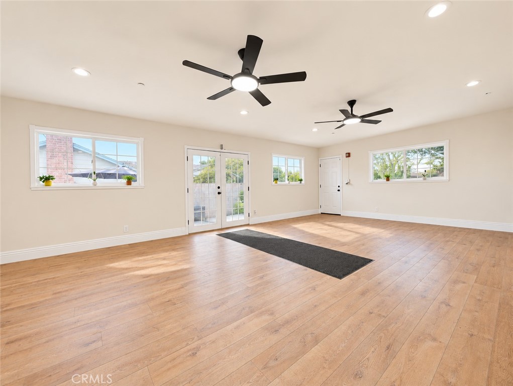 554 W Verness Street Property Photo 21