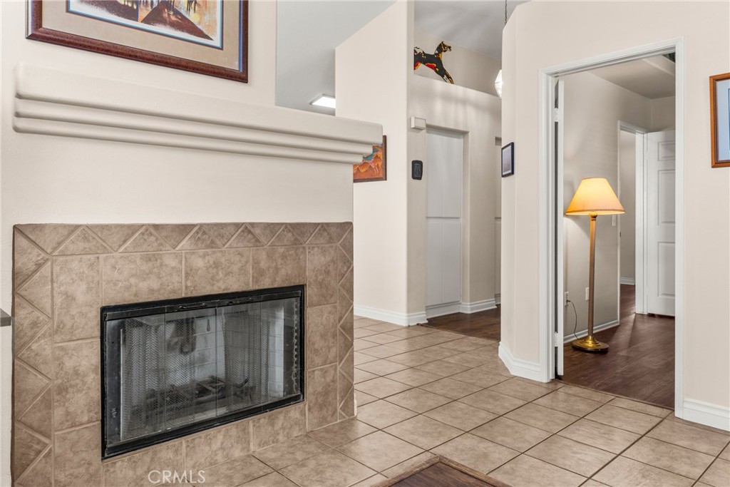 143 W Avenue L Property Photo 7
