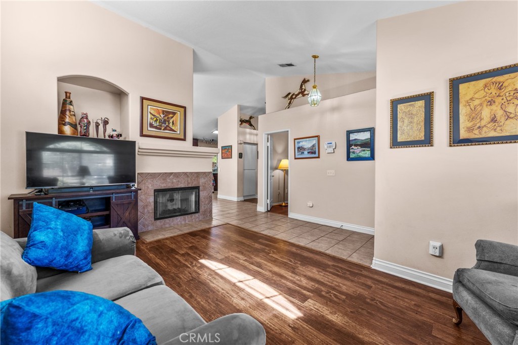 143 W Avenue L Property Photo 10