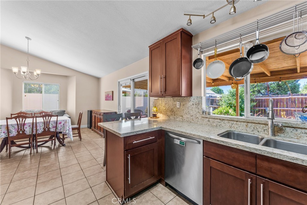 143 W Avenue L Property Photo 15