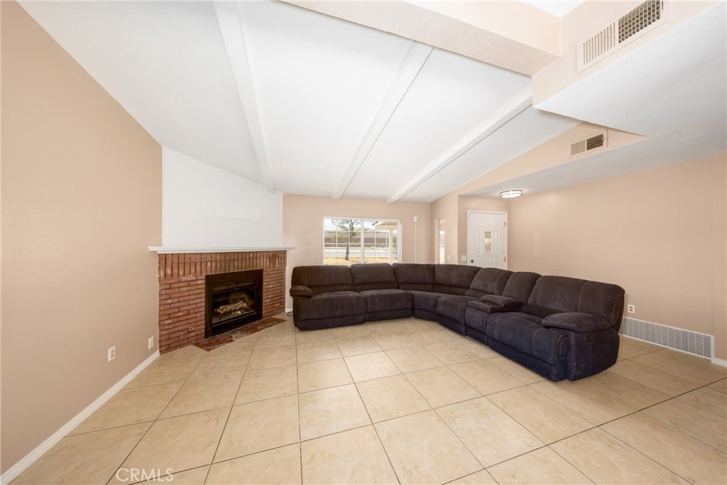7310 Dayton Property Photo 9