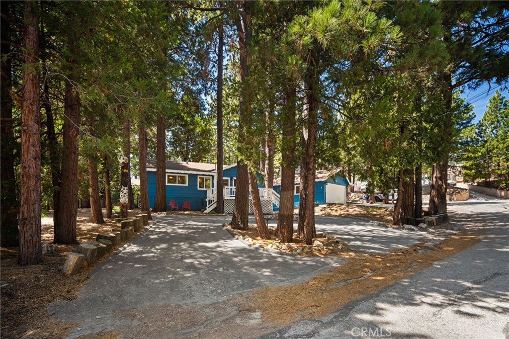 1966 Oakleaf Court Property Photo 7