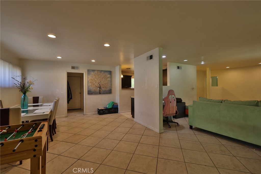 3748 Skylark Property Photo 4