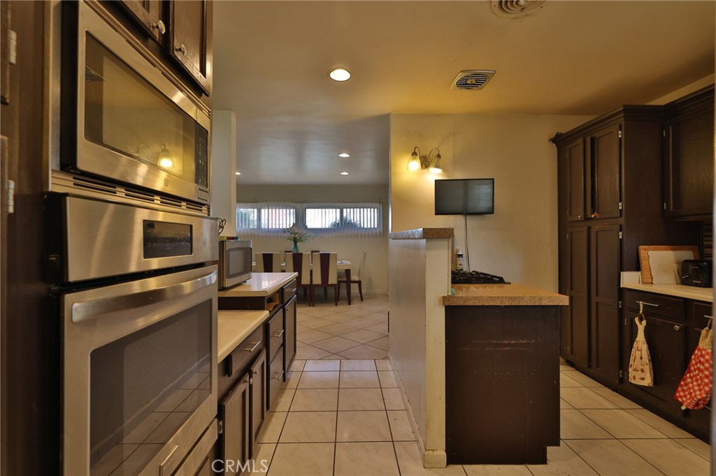 3748 Skylark Property Photo 7