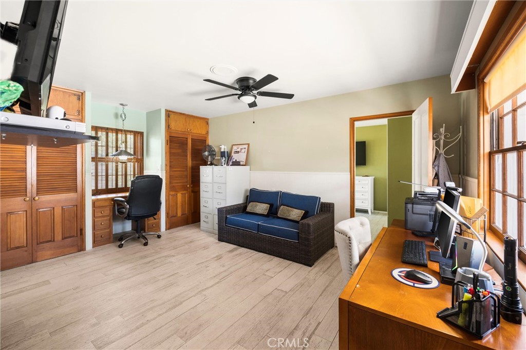 606 E Parkdale Drive Property Photo 42
