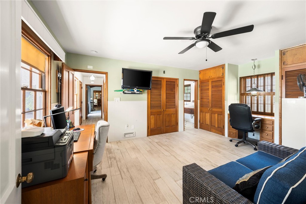 606 E Parkdale Drive Property Photo 43