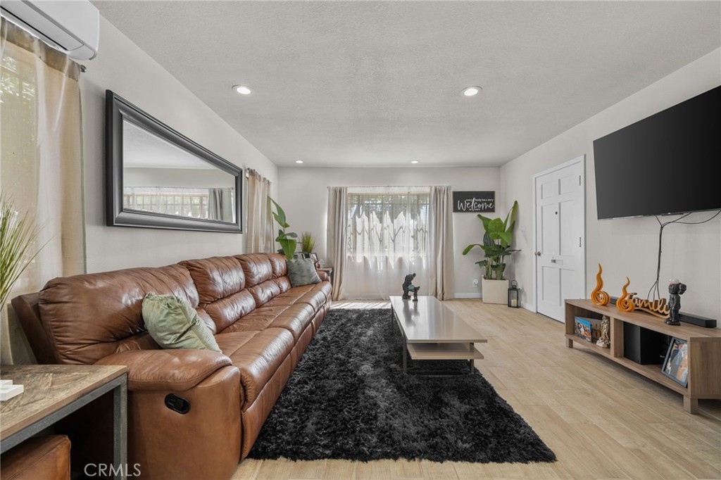 7941 Lemona Avenue Property Photo 2