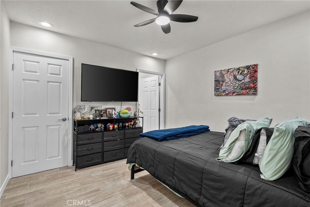 7941 Lemona Avenue Property Photo 15