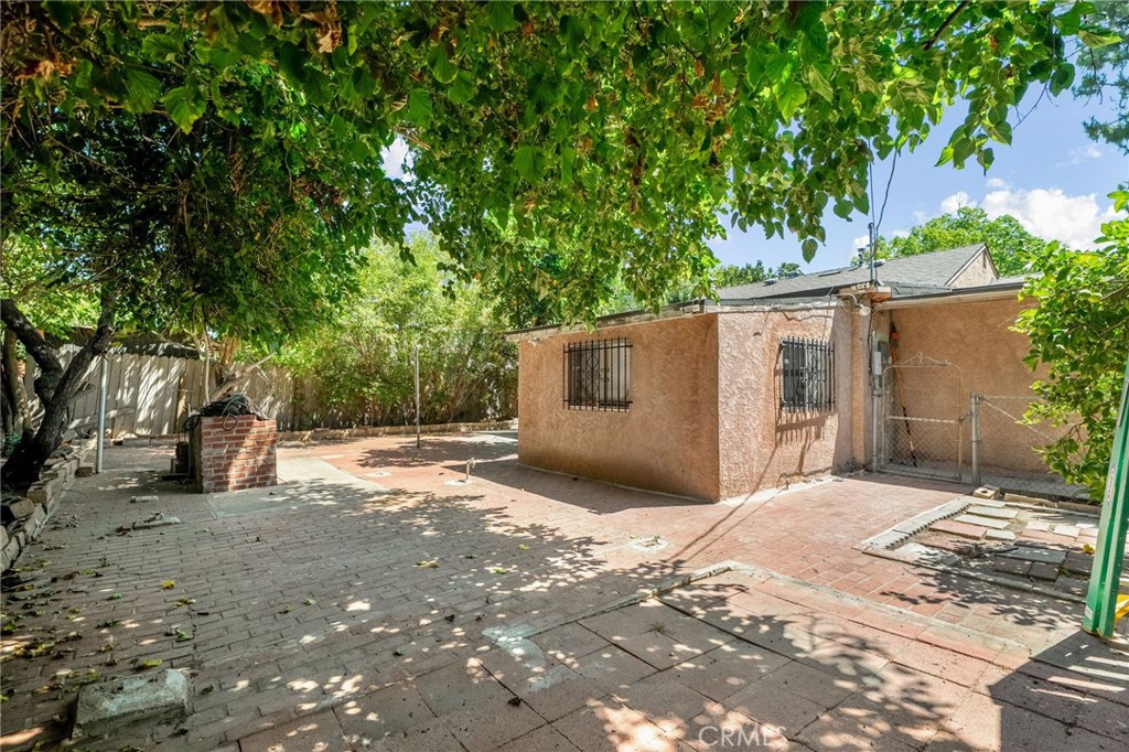 7941 Lemona Avenue Property Photo 21