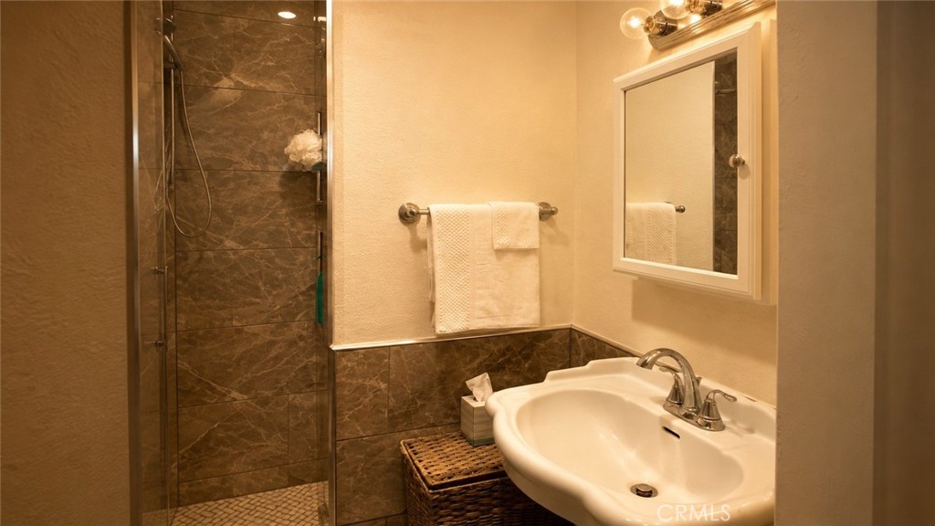 5349 Newcastle 34 Property Photo 33