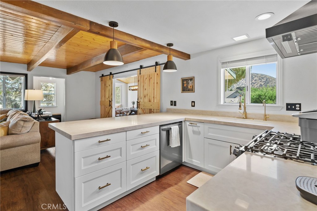 5313 Basel Property Photo 12