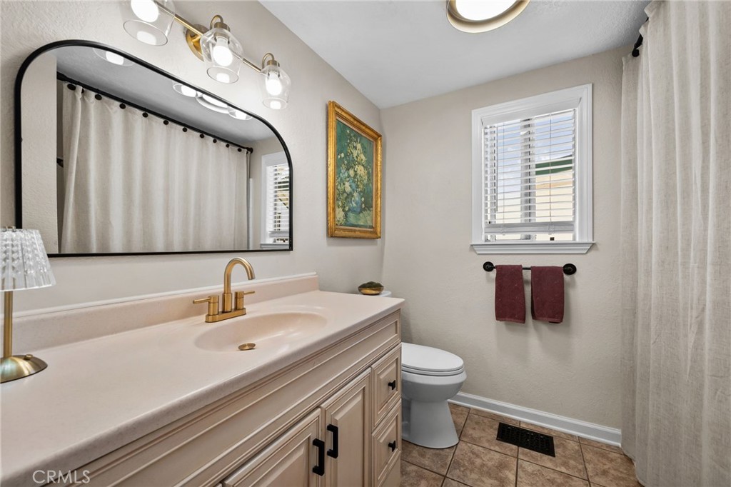 5313 Basel Property Photo 15