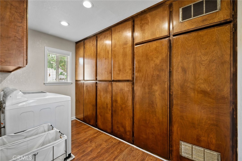 5313 Basel Property Photo 16