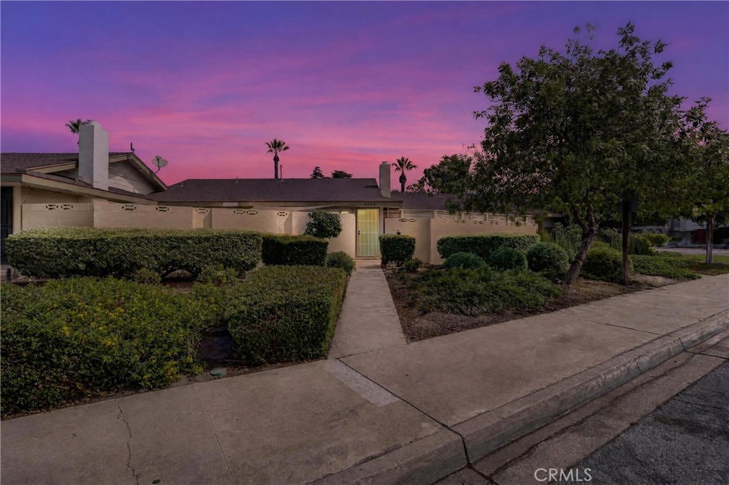 679 S Indian Hill B Property Photo 1