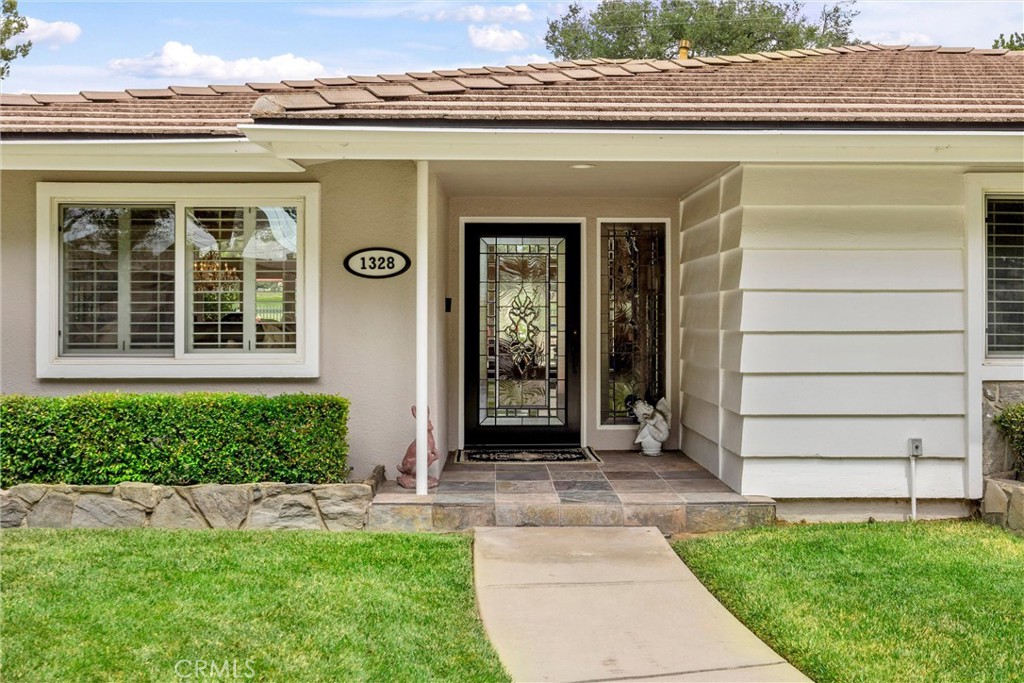 1328 Loma Sola Property Photo 5