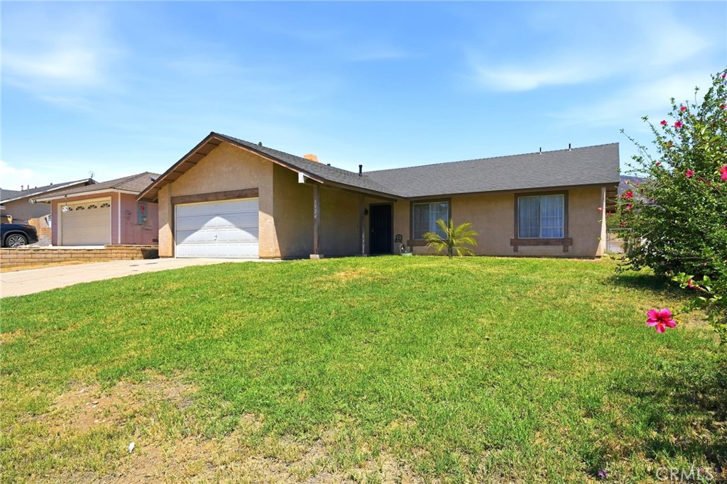 1522 Creekside Drive Property Photo 3