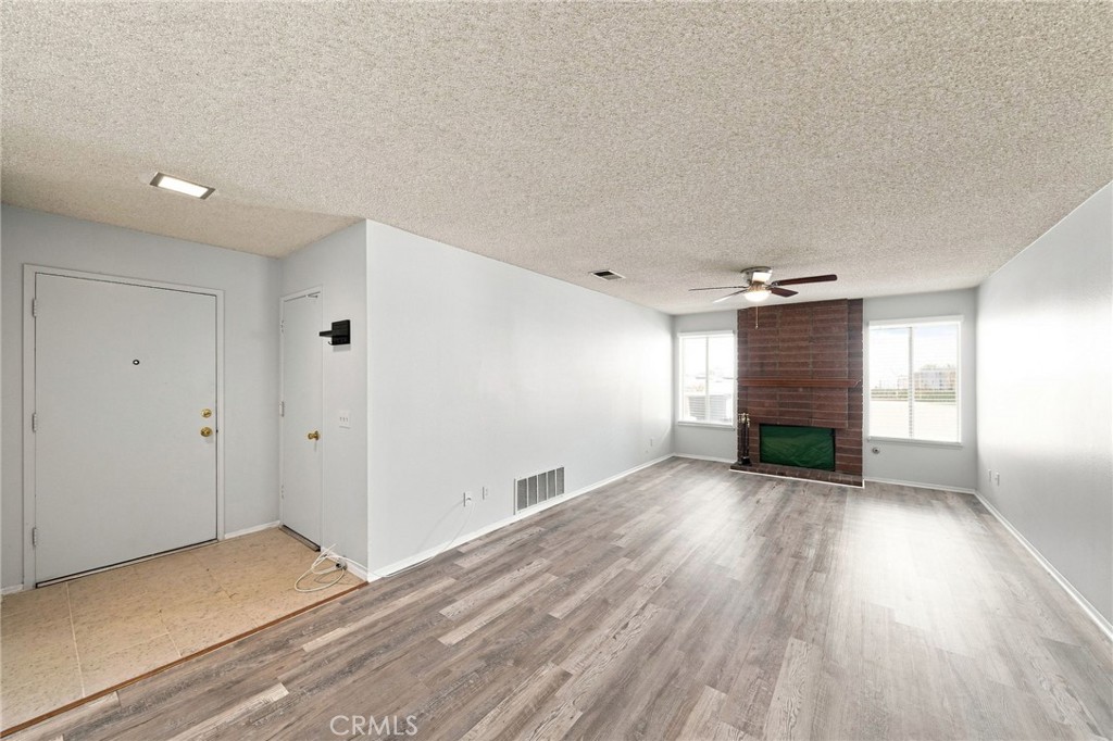1522 Creekside Drive Property Photo 7