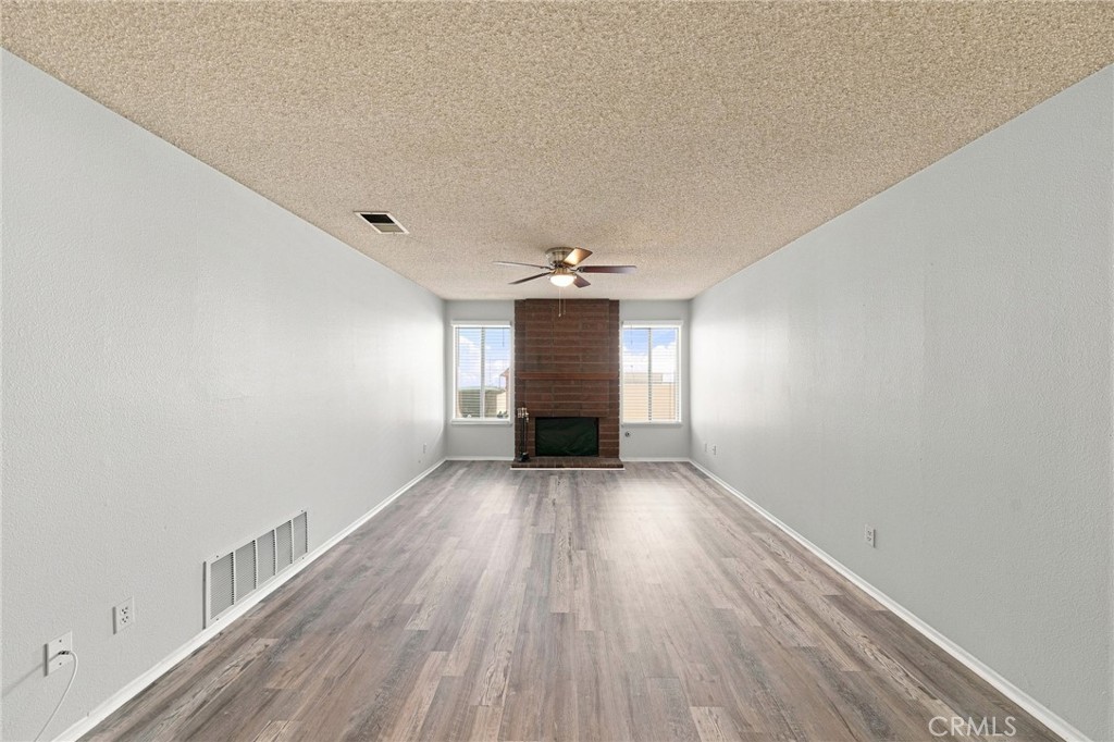 1522 Creekside Drive Property Photo 8