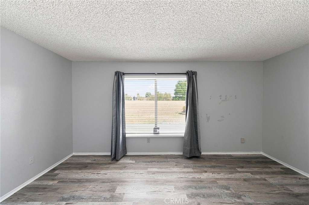 1522 Creekside Drive Property Photo 28