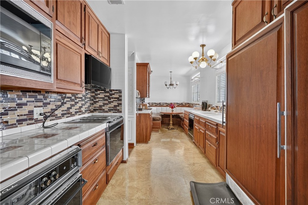 2418 S Buenos Aires Property Photo 14
