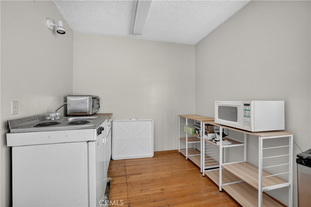 2418 S Buenos Aires Property Photo 31