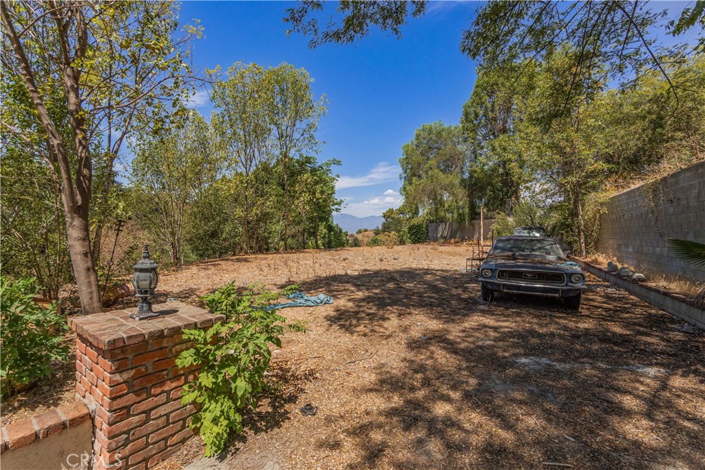 2418 S Buenos Aires Property Photo 45