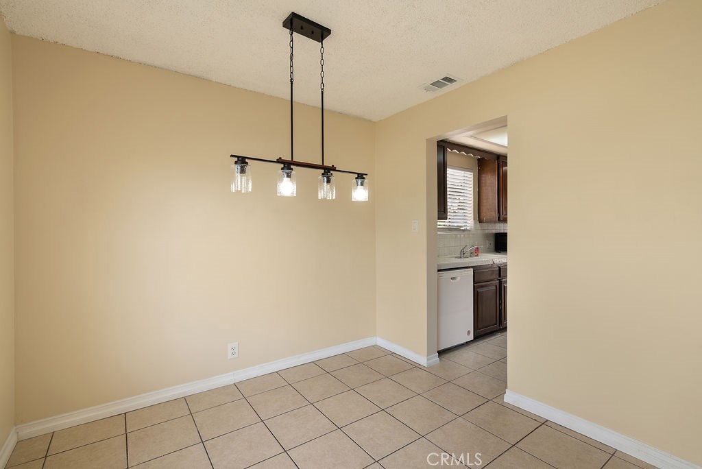 337 S Enid Avenue Property Photo 6