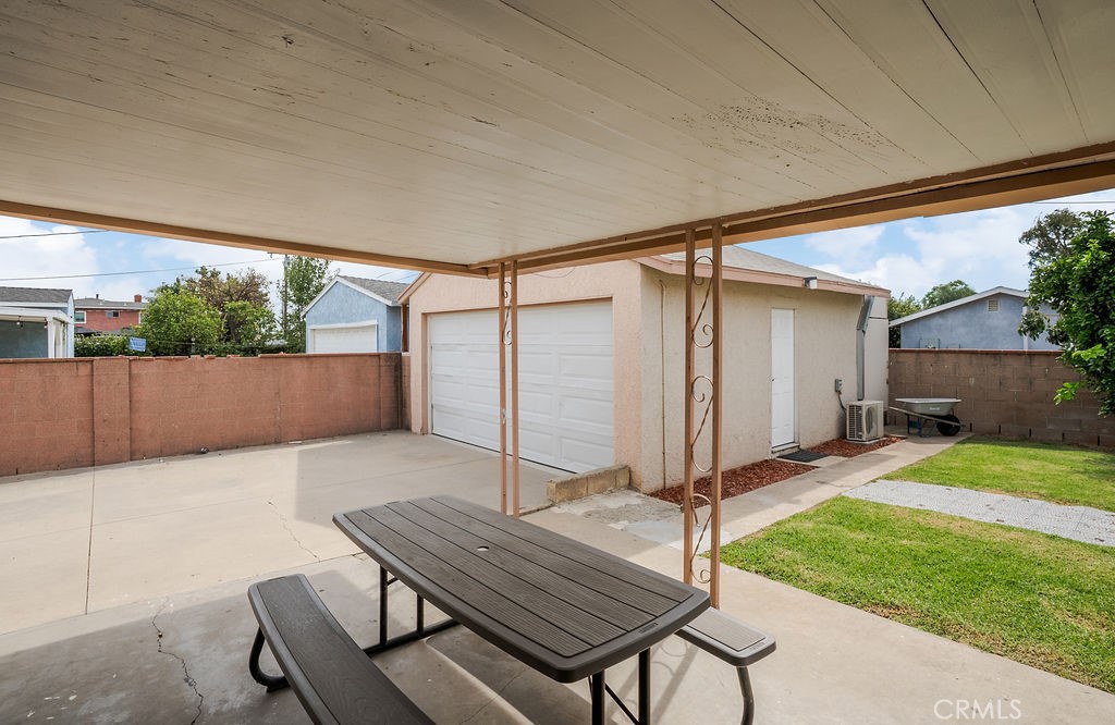 337 S Enid Avenue Property Photo 28
