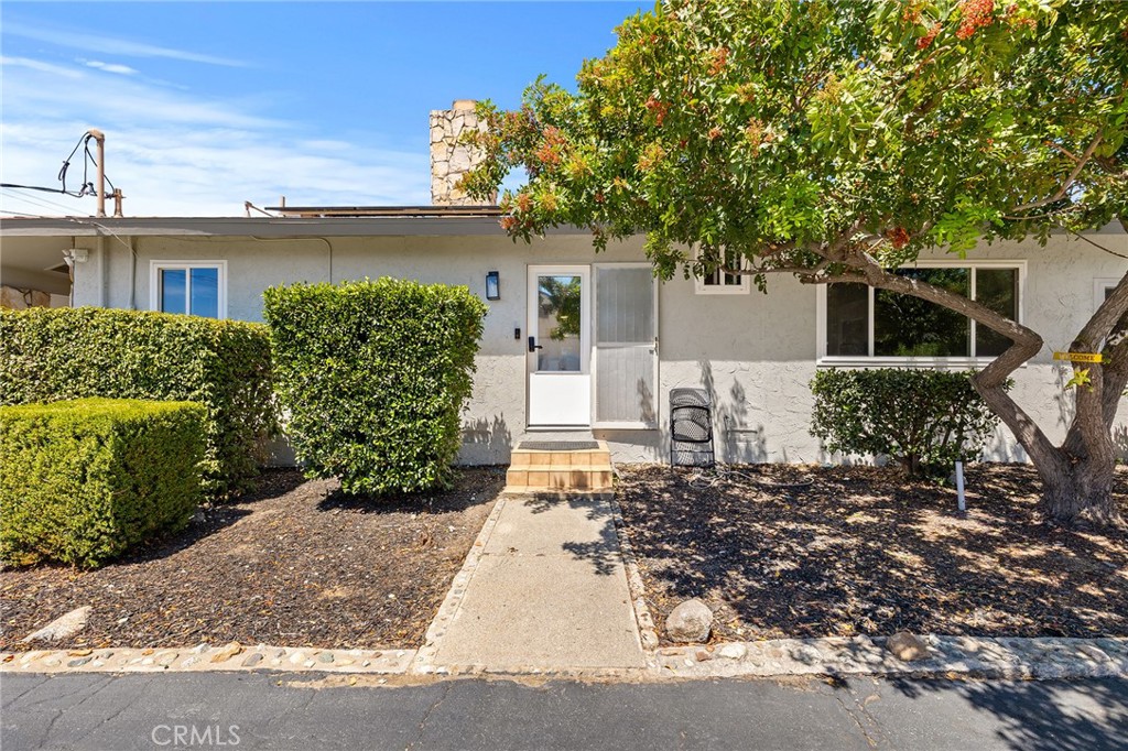 2468 Burt Street Property Photo 18