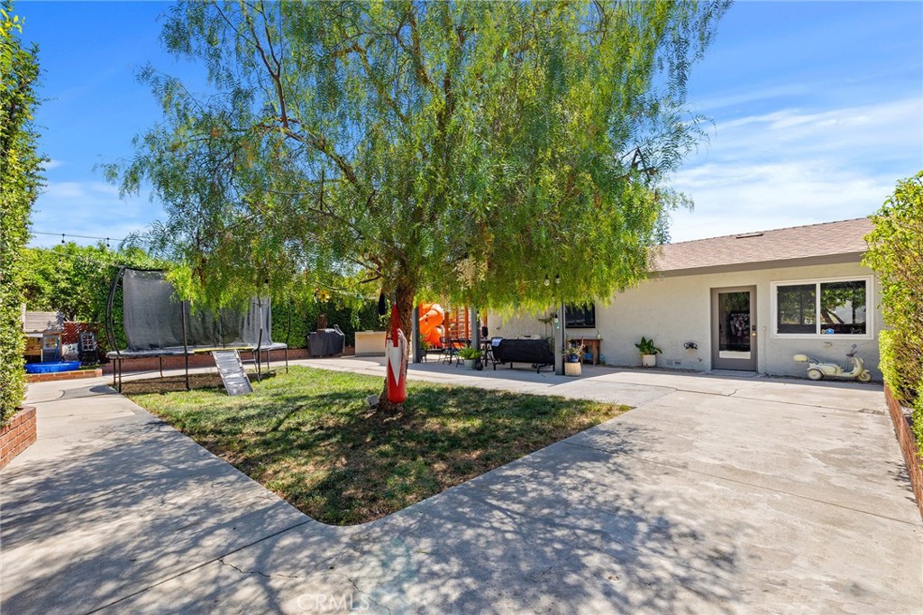 2468 Burt Street Property Photo 48