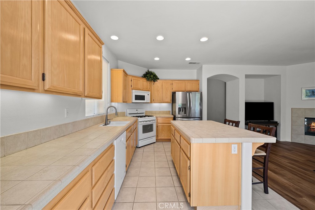 6132 W Avenue K6 Property Photo 11